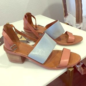 Cute Madewell leather summer sandals.